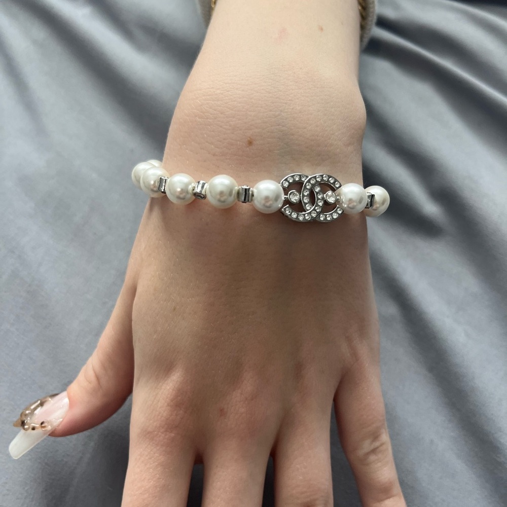 Chanel CC Crystal Pearl Bracelet Stainless Steel Faux Pearl Adjustable 6.5-9” - Picture 3 of 16